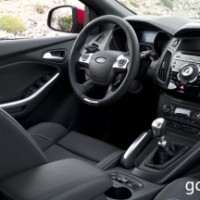 : Ford Focus ST руль, приборная панель