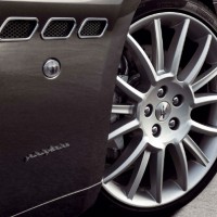 : Maserati GranCabrio переднее колесо