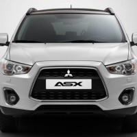 Mitsubishi ASX: спереди